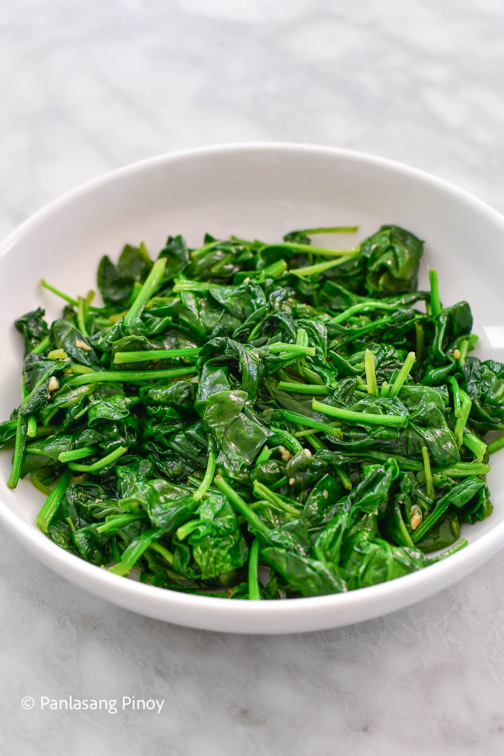 Sauteed Spinach Recipe (How to Saute Spinach)